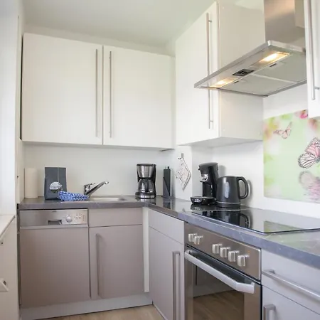 Welcome In - In Met Balkon En Zwembad * 빈터베르크